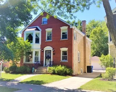 7150 N Mankato Ave, Chicago, IL, 60646