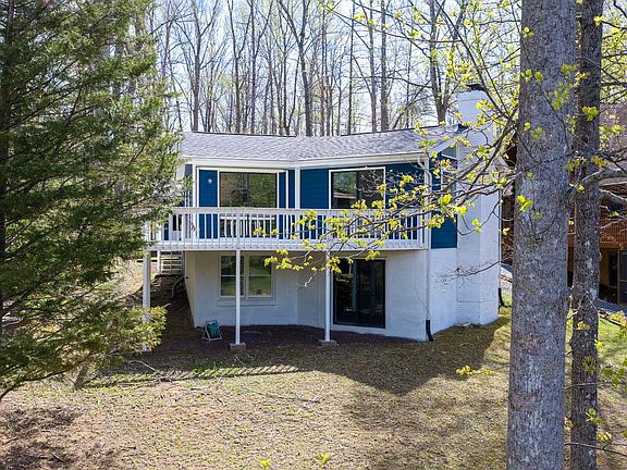 5th image of 119 Larkspur Ln