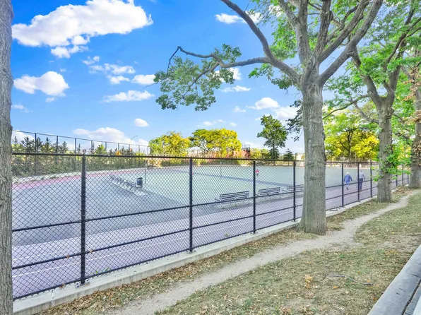 61-20 Grand Central Parkway image 24 of 24