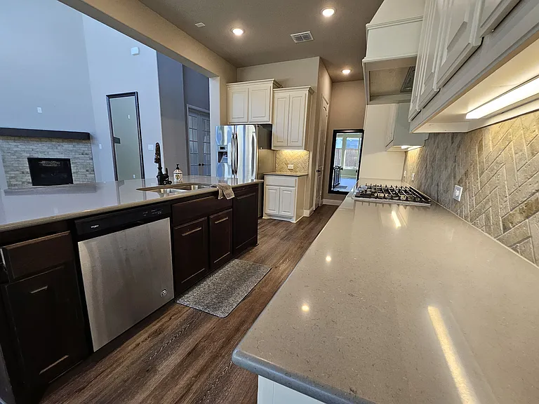810 Elm Park Dr — Photo 34