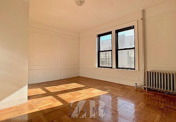 5th image of 1 Parade Pl APT 24