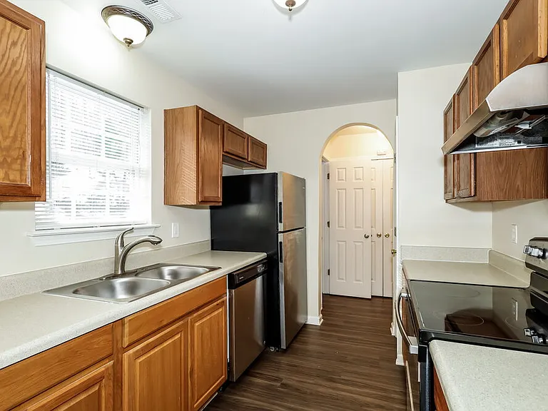 5012 Saint Charles Dr — Photo 7