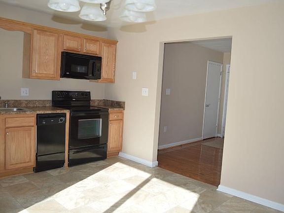 3rd image of 5420 N Garden Ln