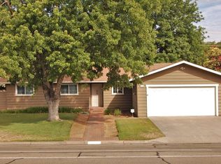5575 N Millbrook Ave, Fresno, CA 93710