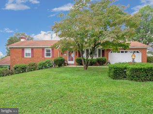 1290 Golden Way, York, PA 17402