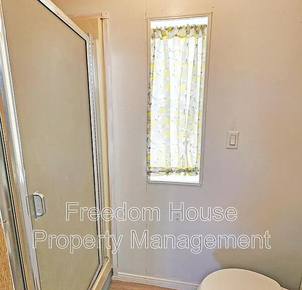 80 Stanley Dr — Photo 12