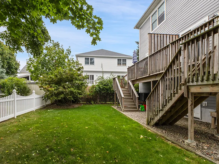 46 Ellsworth Ave #46 — Photo 26