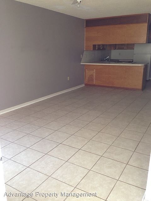 2nd image of 1325 Robins St APT 5