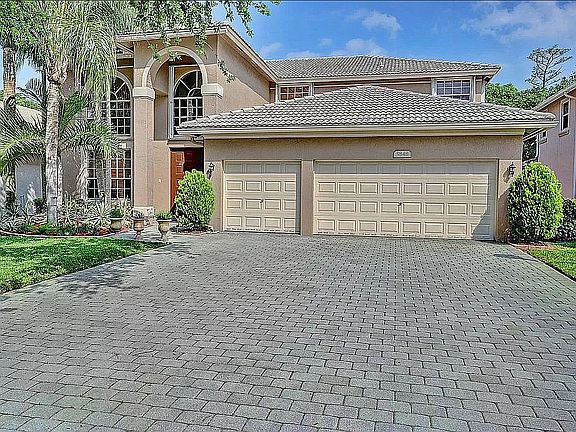 5th image of 5848 NW 56th Dr