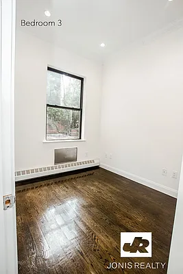 Rented by Jonis Realty | media 21