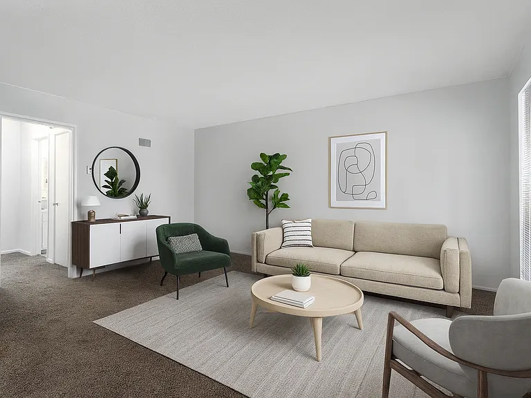 Ashton Place Apartments — Photo 4
