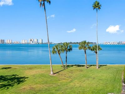100 Oakmont Ln APT 301, Belleair, FL, 33756