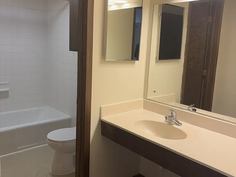 747 11th Ave S #8 — Photo 7