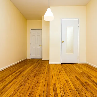 Rented by Nooklyn NYC LLC | media 43