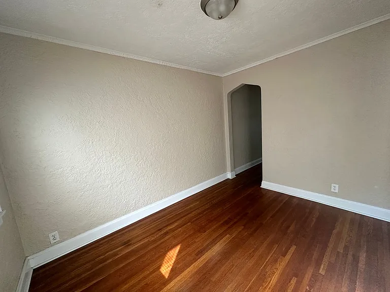 2192 Coventry Rd — Photo 10