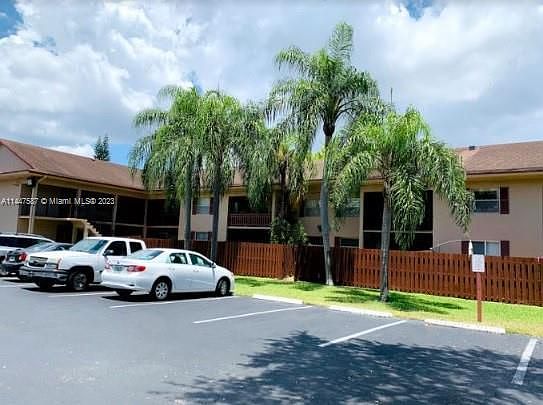 2nd image of 11267 SW 88th St #102J