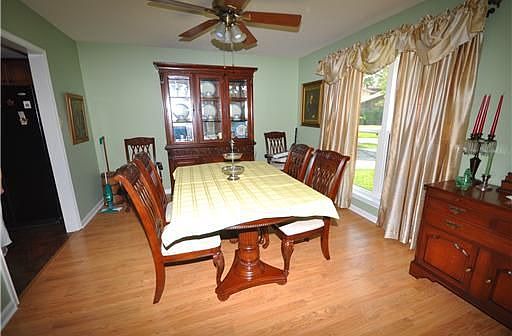 3rd image of 1531 W Autumnwood Ln