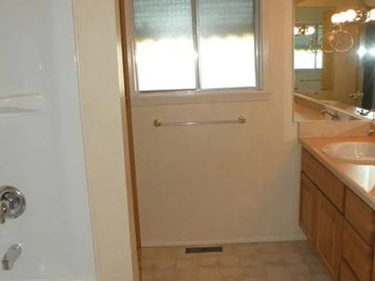 1616 Southside River Rd — Photo 8