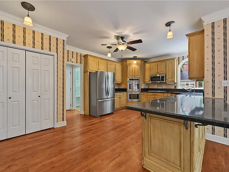 1792 Bristol Farms Ct — Photo 20