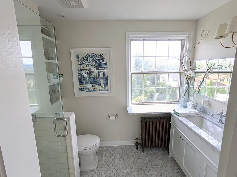 296 E Valley Forge Rd — Photo 3