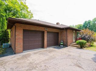 884 Belding Rd NE, Hartville, OH 44632