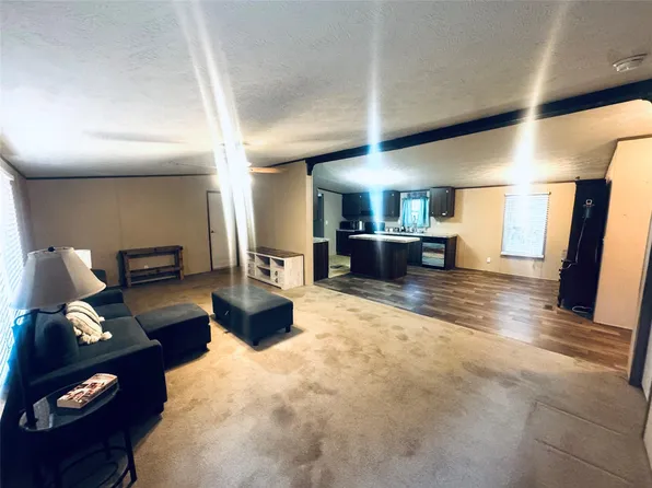 235 Red Oak, Onalaska, TX 77360