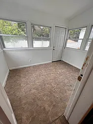 Rented by R New York