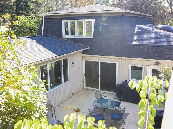 2103 Laurel Brook Rd