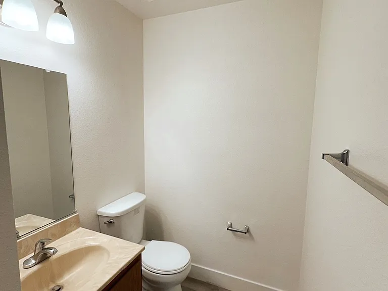 Parkview Apartments — Photo 55