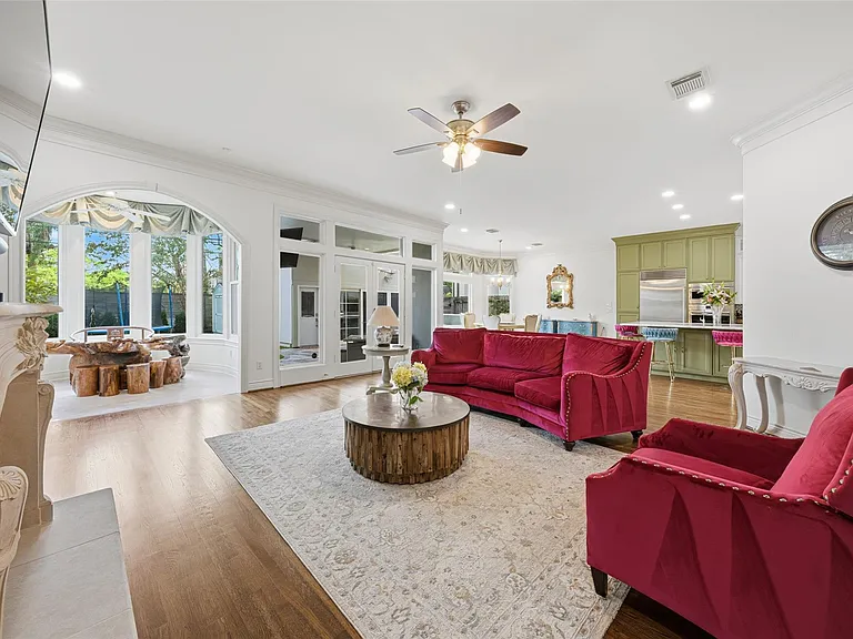 4923 Palmetto St — Photo 13