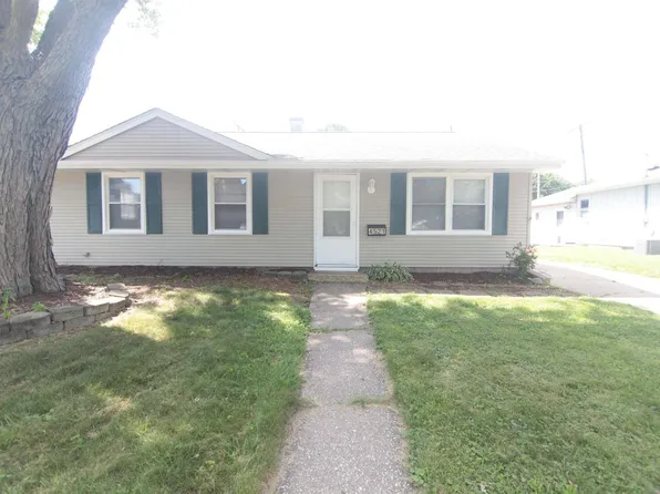 4521 11th Street Ct, East Moline, IL 61244