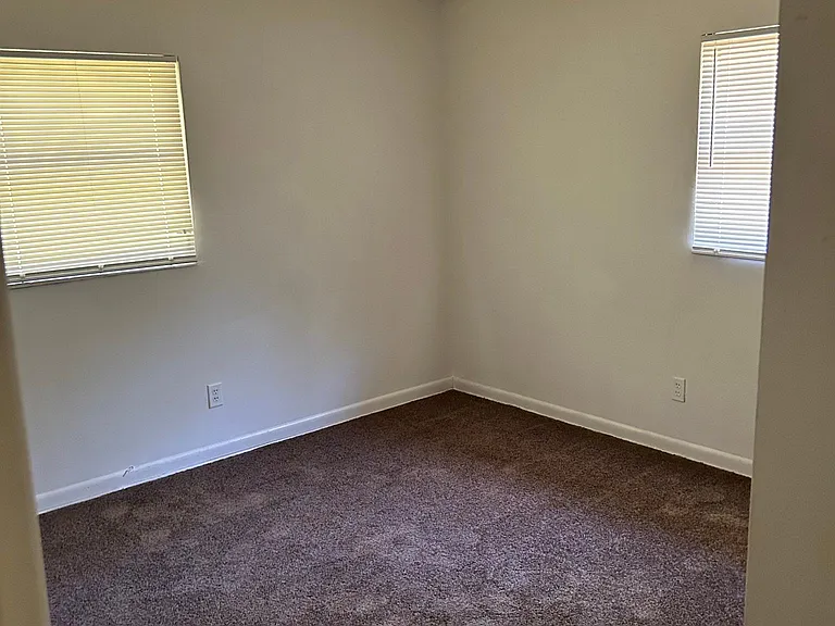 3525 Henrietta St — Photo 6