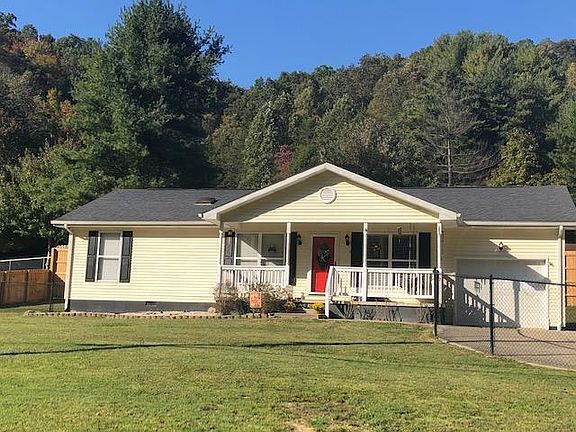 2nd image of 7 Liberty Ln