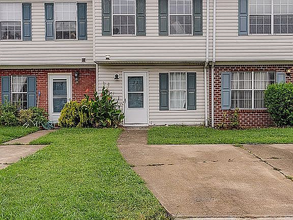 1st image of 22 Terri Sue Ct