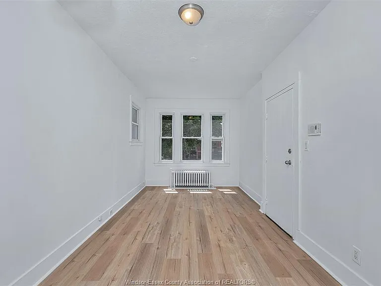 1094 Lincoln Rd — Photo 35