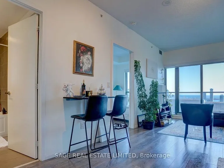 159 Dundas St E #3302 — Photo 14