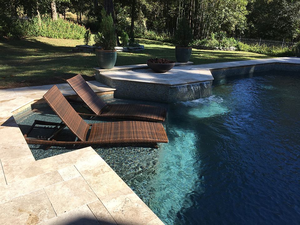 resort lifestyle