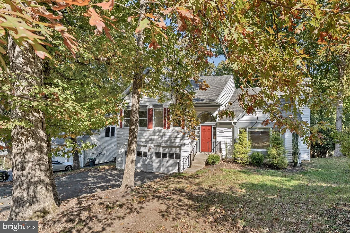 4 bed, 3.0 bath, 2376 sqft, $3,100 — Photo 2