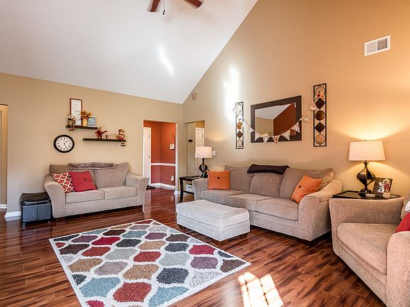 4th image of 167 Hill Terrace Dr