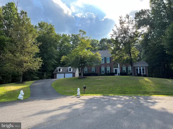 5948 Crooked Creek Dr, Manassas, VA 20112