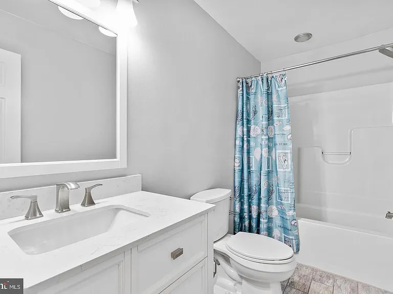7660 Turnbrook Dr — Photo 12