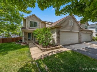 21421 Carlton St, Crest Hill, IL 60403