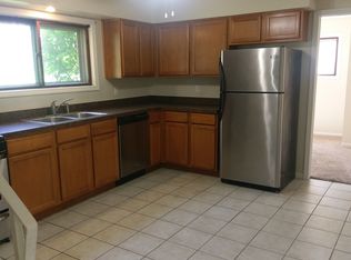 1837 Root St, Crest Hill, IL 60403