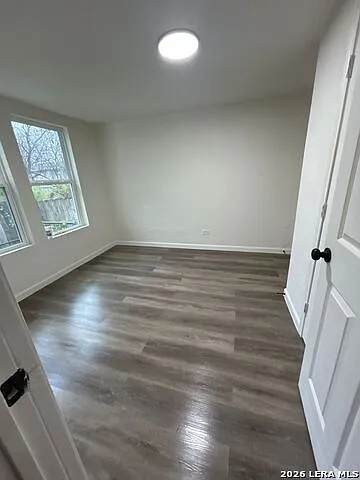 2215 N Elmendorf St — Photo 6