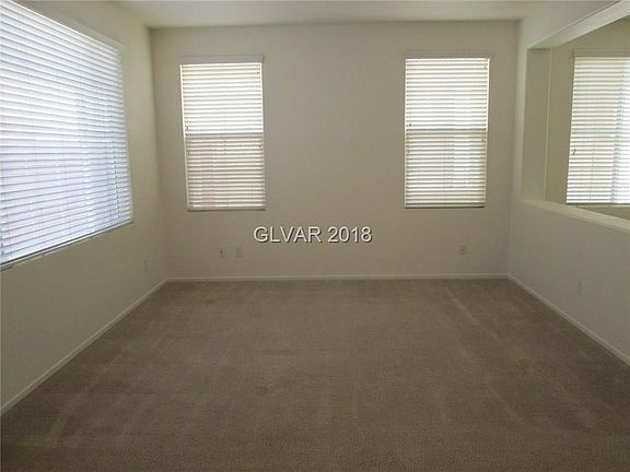3rd image of 4428 Oberlander Ave