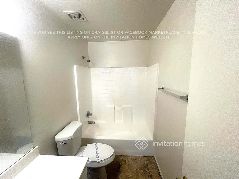 11821 W Laurel Ln — Photo 18