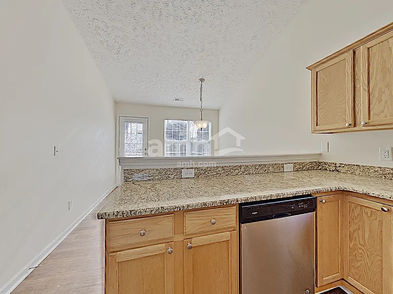 5034 Timber Trail Dr — Photo 3