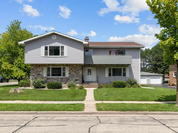 1316 Bismarck Ave, Oshkosh, WI 54902