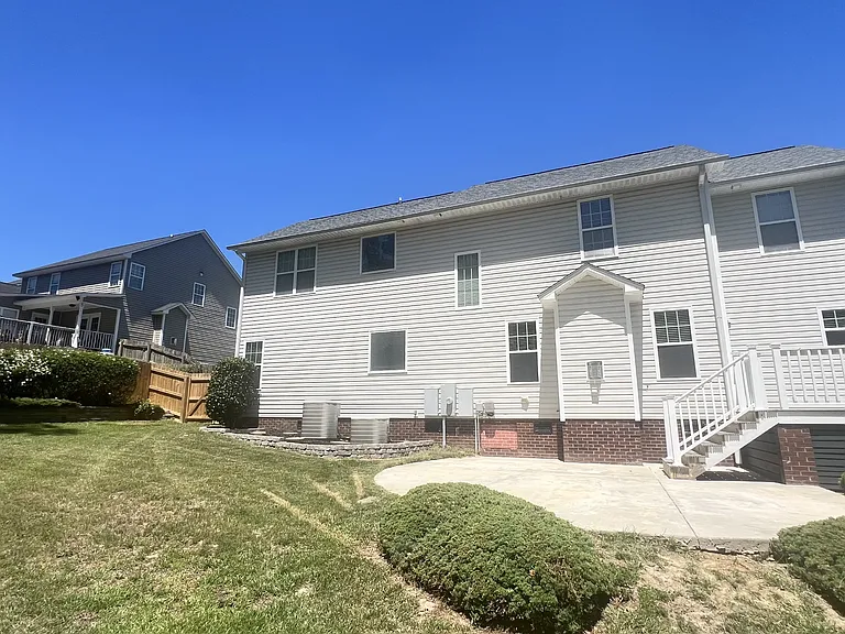 116 Grover Pl — Photo 19