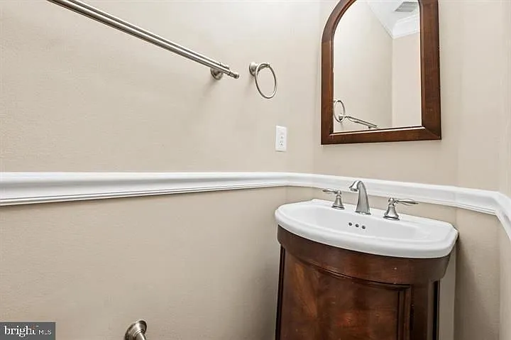 12104 Guinevere Pl — Photo 19